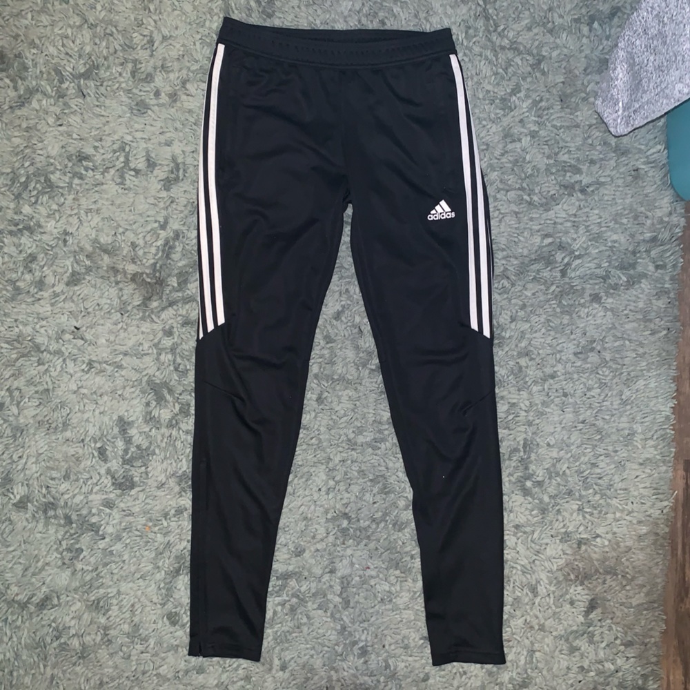 Adidas Joggers w ankle zippers